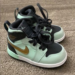 nike high tops air jordans